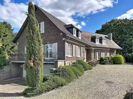 spacieuse maison de caractère avec grand jardin à awans