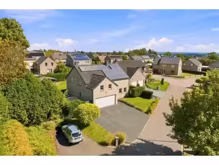 superbe propriété - quartier calme!