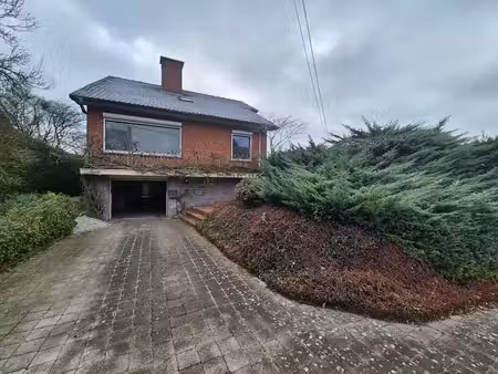 jolie villa avec jardin et garage