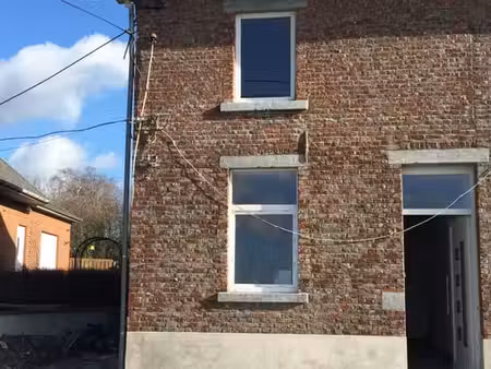 très belle maison 3 ch. avec garage et jardin.