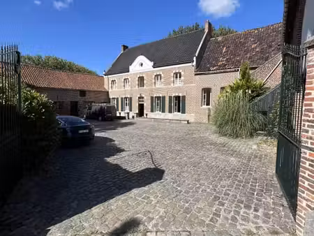 ferme en carré du 18ème siècle