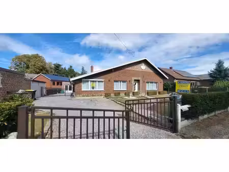 feluy & villa 4 ch & garage attenant