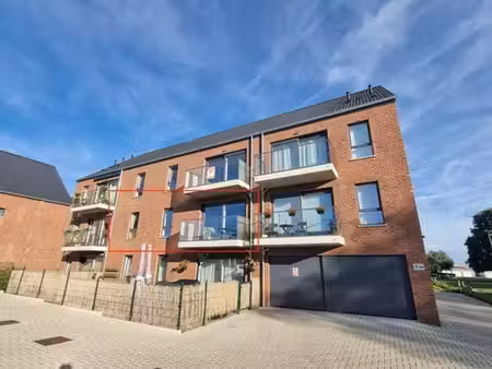 très bel appartement 2ch dans un immeuble récent