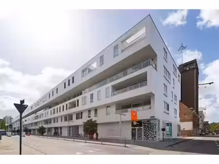 modern 1-slaapkamer appartement met terras en autostaanpl...