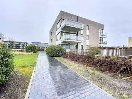 appartement de deux chambres au rdc avec terrasse.