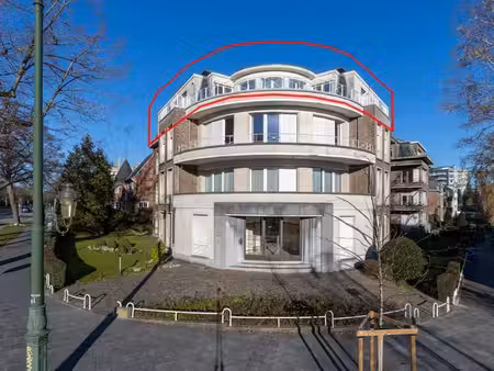 roosevelt - penthouse d'exception avec peb c