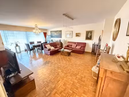 spacieux appartement 3 chambres avec terrasse