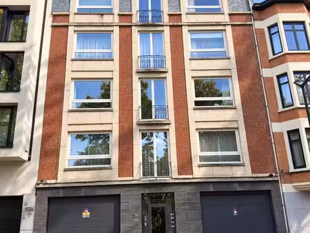 uccle – superbe appartement 3 chambres 160 m2 avec terrasse