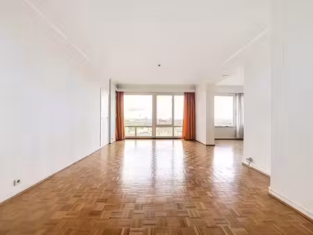 lumineux appt 2ch de 120m² avec terrasses & vue