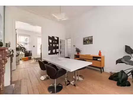 instapklare en ruime herenwoning (362m²/epc b) met zalige...