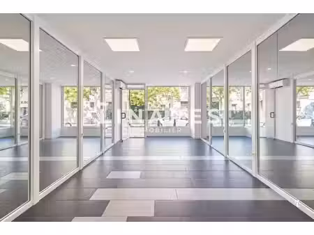 local commercial à vendre