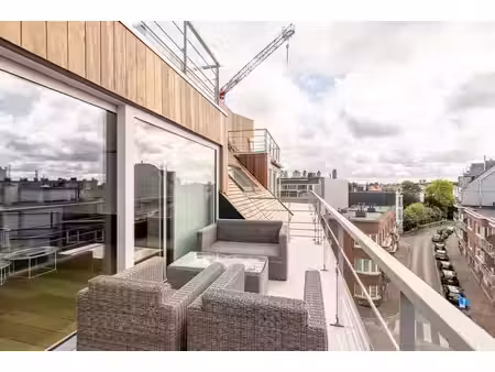 appartement duplex agréable et lumineux  idéalement situé