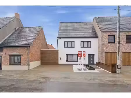 maison semi-mitoyenne avec jardin ensoleille a hooglede