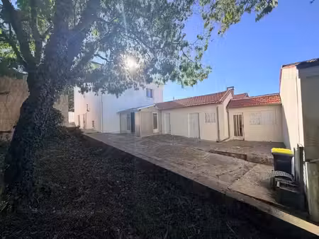 vente maison 6 pièces 125 m² à royan (17200)  310 580 €