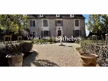 maison avec jardin et terrasse cussay (37)