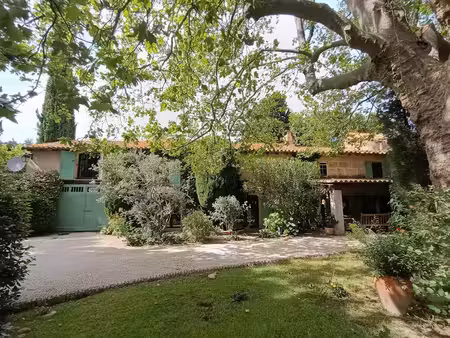 vente maison 6 pièces 237.75 m² à arles (13200)  760 000 €
