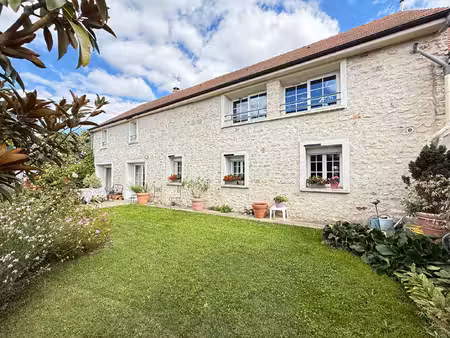 maison en pierre rénovée - charme  volumes et élégance sur les hauteurs d'épône