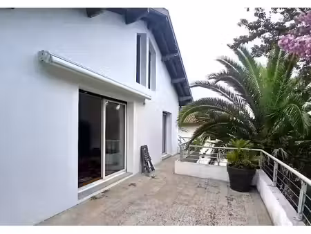 vente villa 4 pièces 135 m² à saint-jean-de-luz (64500)  904 000 €