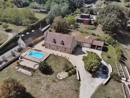vente propriété 10 pièces 220 m² à sarlat-la-caneda (24200)  1 190 000 €