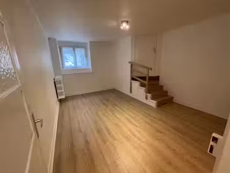 location appartement 4 pièces 74 m² à strasbourg (67000)  1 485 €