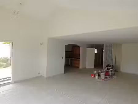 location maison 6 pièces 140 m² à brindas (69126)  1 980 €