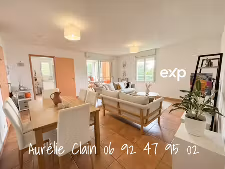 t3 lumineux avec varangue fermée et box