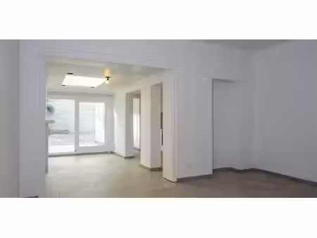 sous option - maison deux facades à louer à harelbeke avec 3 chambres à coucher
