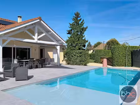 maison recente - 3 chambres - 1 bureau - piscine
