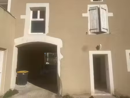 pierrelatte - bel appartement t3 avec terrasse