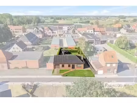 bungalow mitoyen à woesten | à vendre