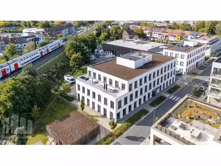 all-in kantoorruimte op toplocatie in gent nabij het water