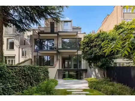 ixelles – vleurgat | magnifique duplex avec grand jardin oue