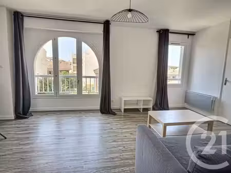 appartement f2 à louer - 2 pièces - 39 23 m2 - la londe les maures - 83 - provence-alpes-c