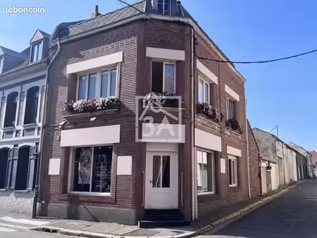 immeuble 7 pièces 145 m²