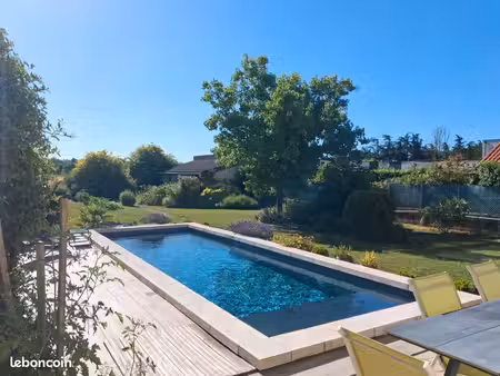 maison rénovée grand jardin calme