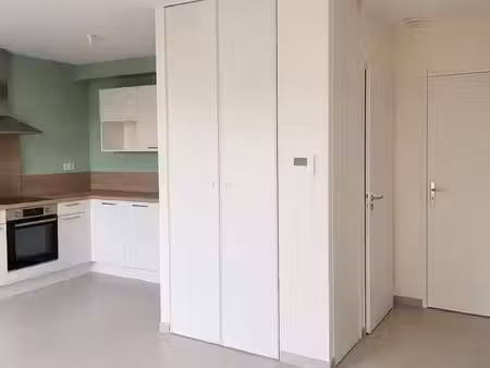 appartement t2 - 40m2- place de parking couvert et sécurisé