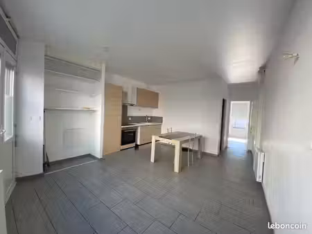 t2 38m2 rdc rénové centre cuisine équipée
