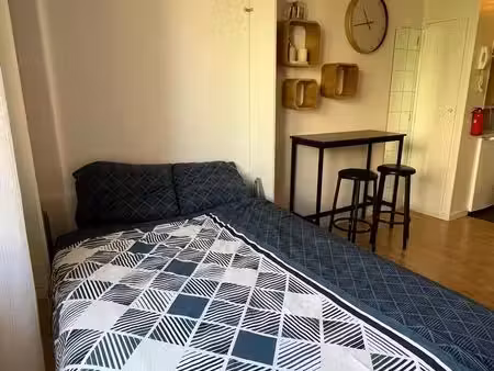 studio meublé