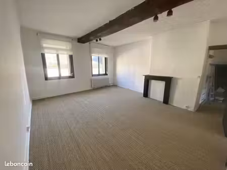 studio 2 pièces 30 m²
