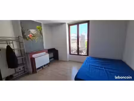 charmant studio au coeur de paris