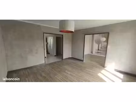 [perrigny] appartement f4 de 83m² - rsd la condamine