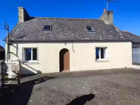 vente maison à trélévern (22660) : à vendre / 68m² trélévern