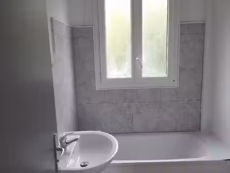 sous location ponctuelle sur 2 mois (octobre+novembre)