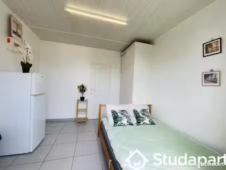 appartement 1 pièce 18 m²