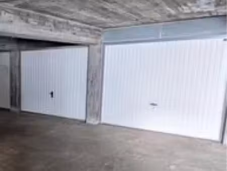 loue garage