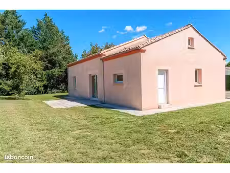 prox. immediate d'agen maison recente 3 ch climatisee calme verdure