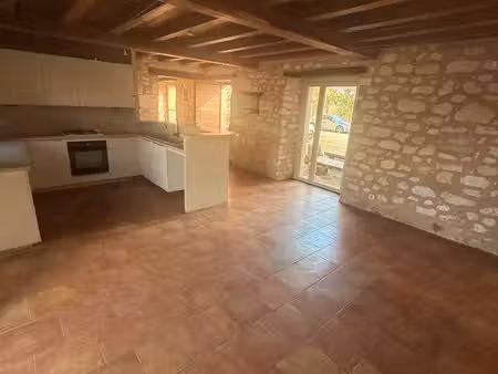 montdragon  maison t5 en pierre de 174m² habitables