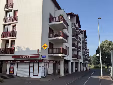 saint jean de luz  quartier urdazuri  proche commerces  agr