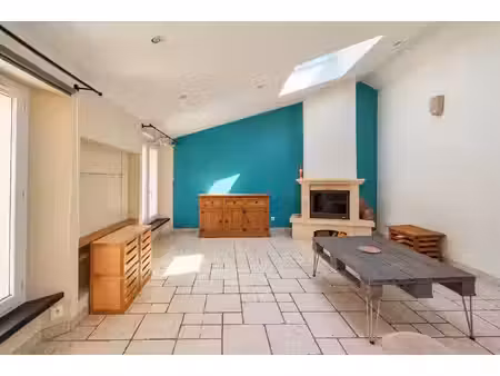 location maison 4 pièces 77 m² à puget-ville (83390)