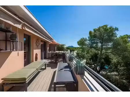 vente appartement 2 pièces 55 m² à saint-raphael (83700)  440 000 €